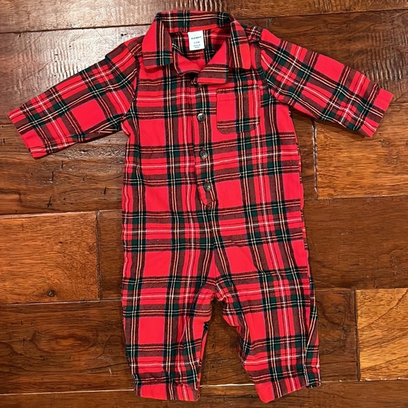 5 Holiday One piece Flannel Outfit Bundle, 3-6 months - Picture 4 of 6